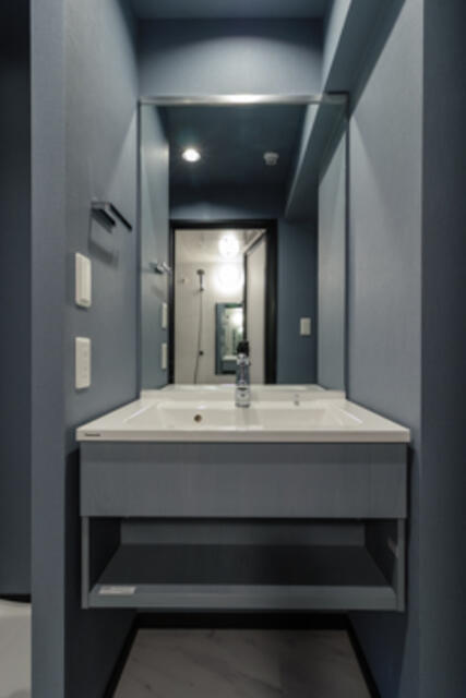 洗面設備　※写真は同タイプ住戸です。