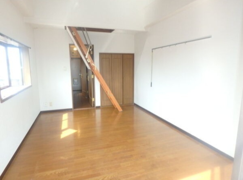 居室・リビング　図面と現状に相違がある場合には現状を優先