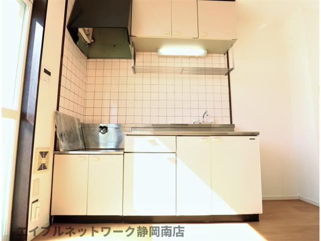 キッチン　キッチンでお料理をお楽しみください