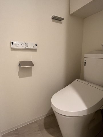 トイレ　※別部屋参考写真