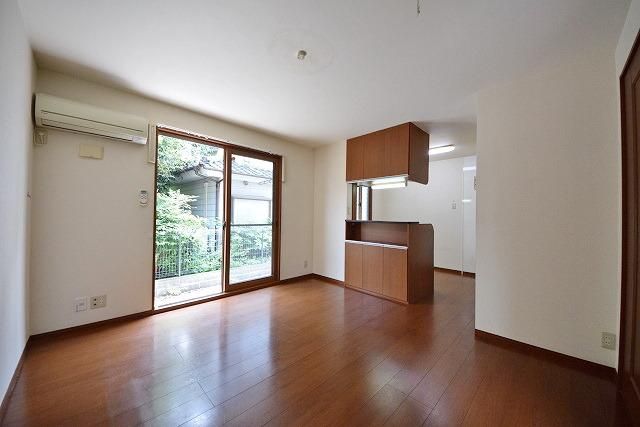 居室・リビング　★11.5帖のＬＤＫ・広くレイアウトのしやすいお部屋です★