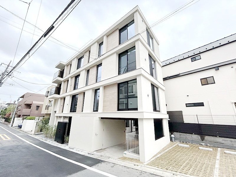 建物外観　※外観パース