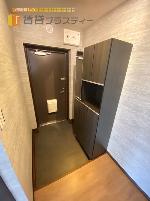 玄関　シューズボックス付き。