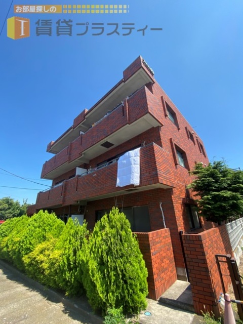 建物外観　ここ、本行徳に堂々とたたずむ。