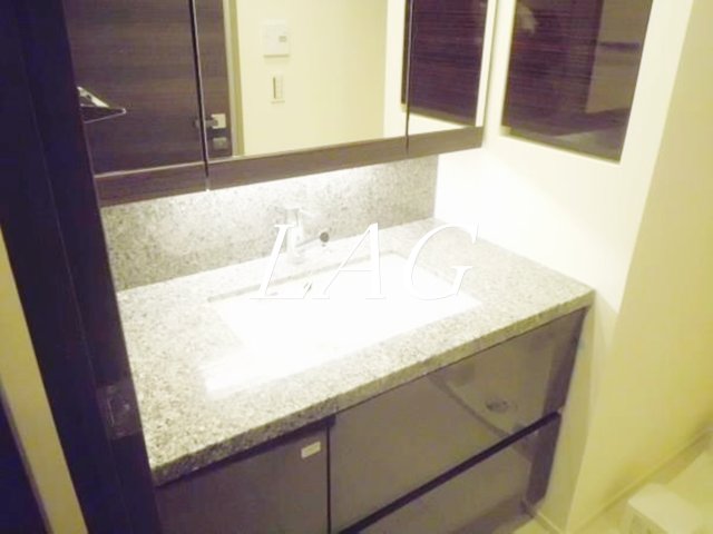 洗面設備　洗面台です。