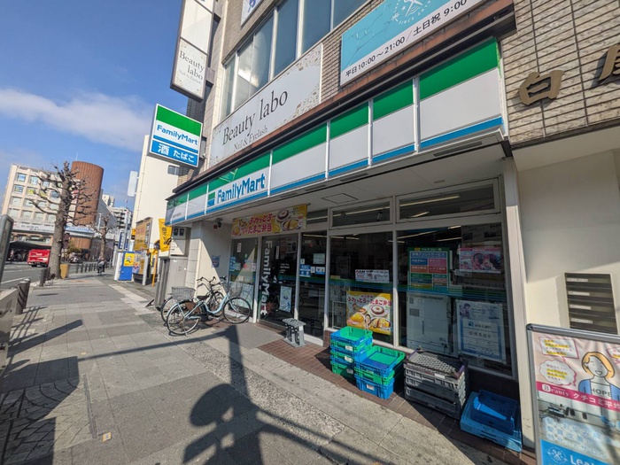 コンビニ　ファミリーマート（コンビニ）まで350m