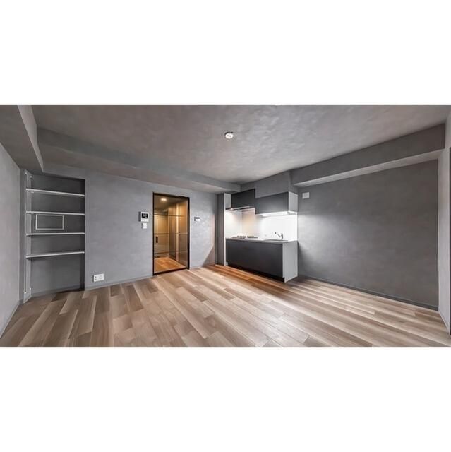 居室・リビング　こちらのリビングで趣味の時間をお楽しみください