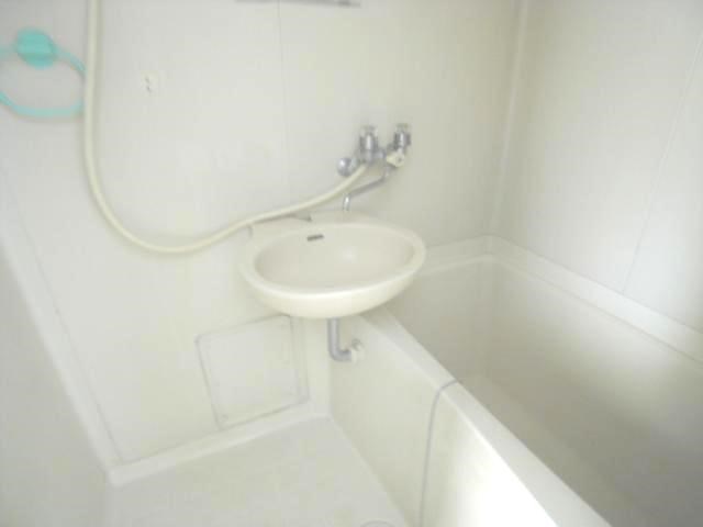 バス・シャワールーム　別号室の写真です※現況優先
