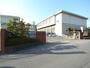 小学校　岐阜市立且格小学校（小学校）まで795m
