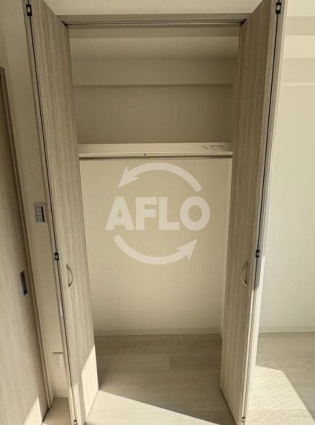 収納　Alivis新町　クローゼット