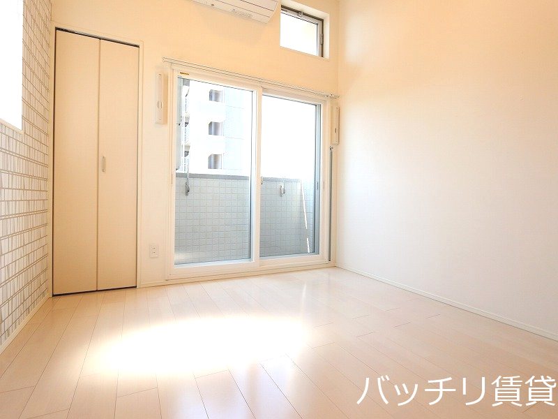 バルコニー　同型タイプの為、現状を優先いたします