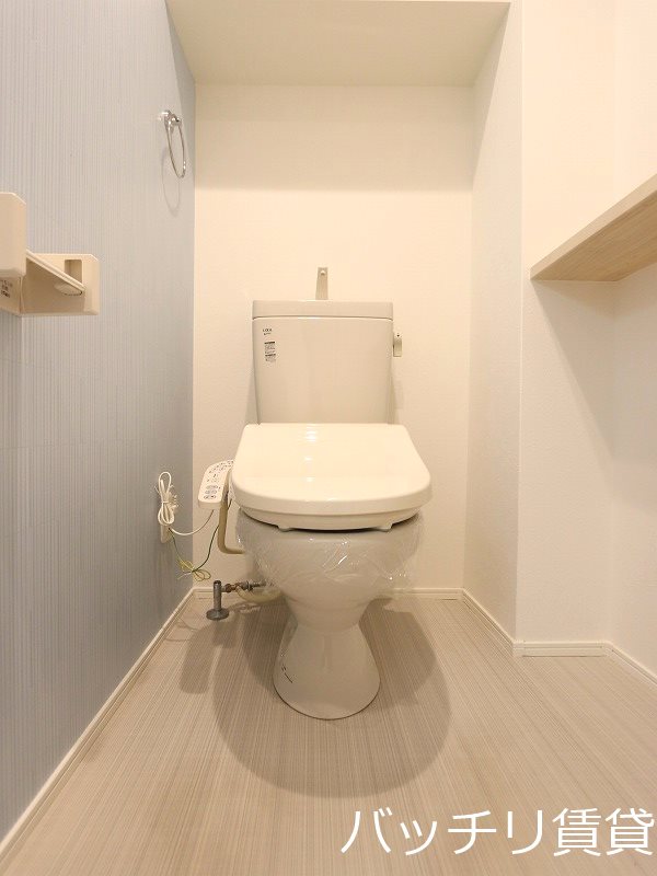 トイレ　同型タイプの為、現状を優先いたします