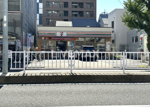 コンビニ　セブンイレブン 名古屋千代田3丁目店（コンビニ）まで217m