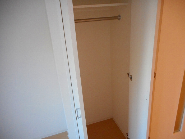 収納　同マンション別部屋参考写真です