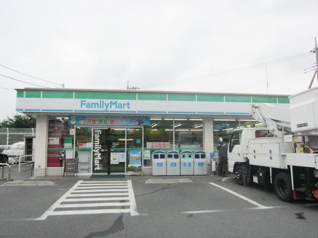 コンビニ　ファミリーマート立川西砂町店（コンビニ）まで910m