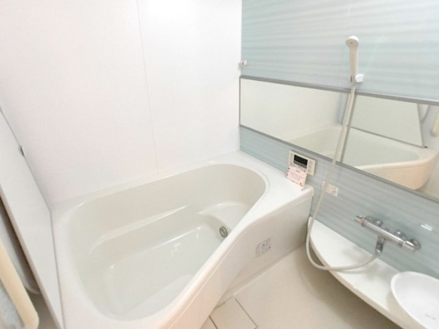 バス・シャワールーム　別号室の写真です。ご参考までに