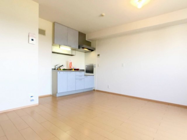 居室・リビング　別号室の写真です。ご参考までに