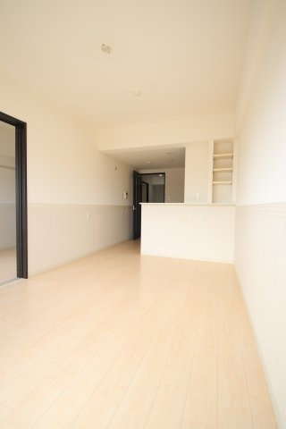 居室・リビング　※同シリーズの別物件の写真です