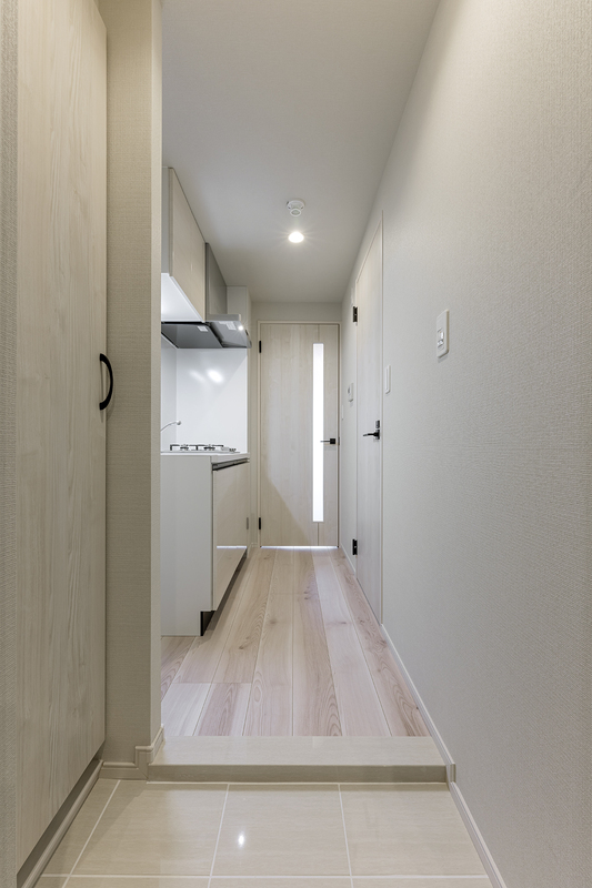 玄関　玄関　※写真は同間取り、別部屋