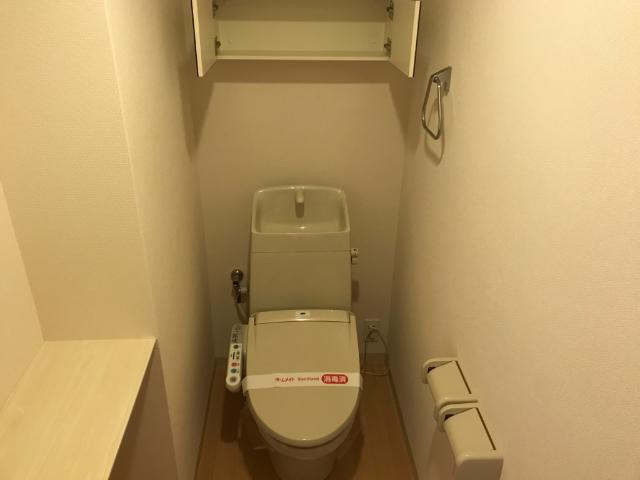 トイレ　トイレ