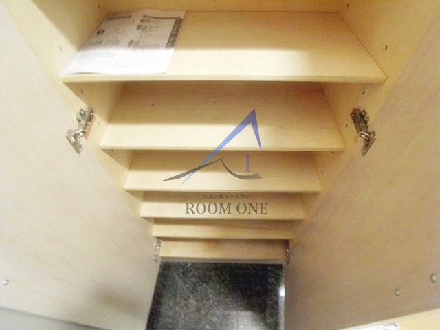 玄関　玄関です。