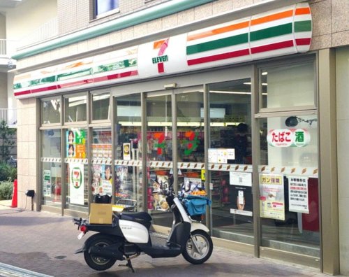 コンビニ　セブン-イレブン 川口駅ＳＬ青葉通り店（コンビニ）まで1102m