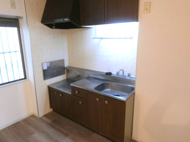 キッチン　他のお部屋の参考写真となります。
