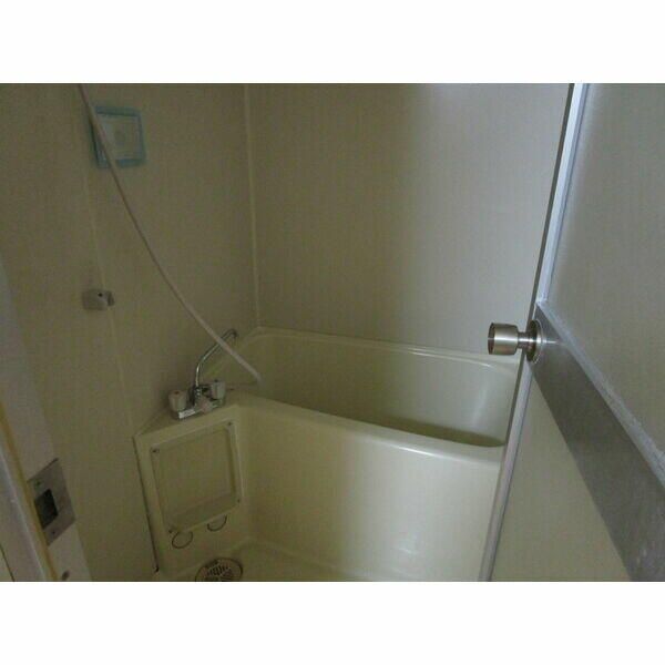 バス・シャワールーム　ゆったり過ごせるお風呂です