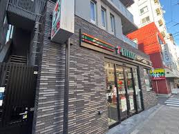 コンビニ　セブンイレブン 荒川東日暮里6丁目店（コンビニ）まで124m