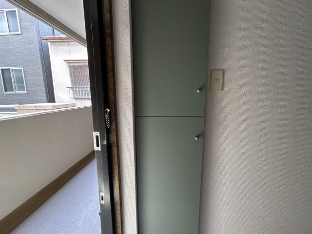 収納　同物件別号室の写真です。