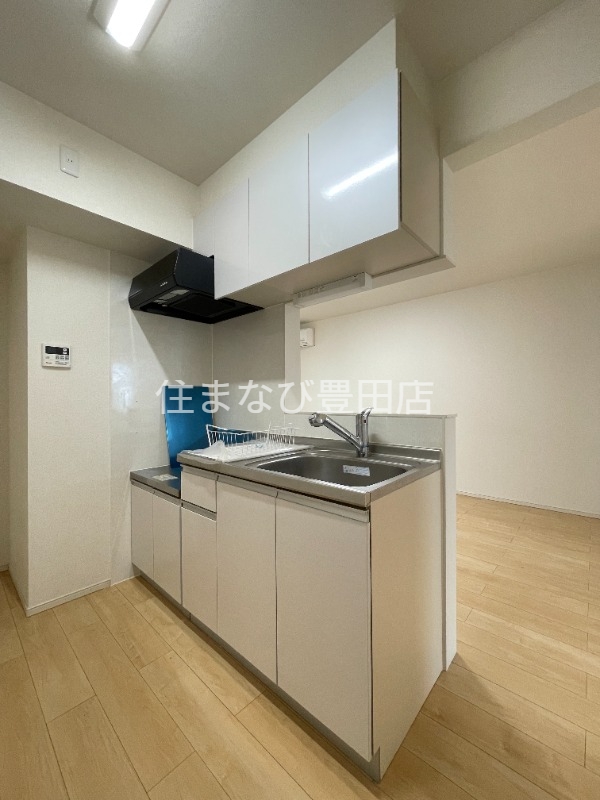 キッチン　反転同型タイプ