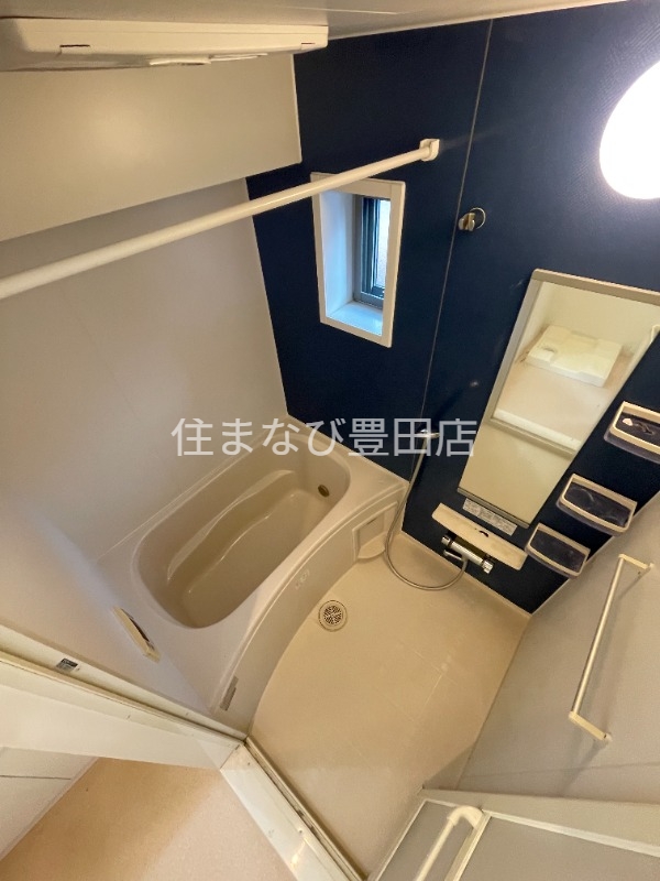 バス・シャワールーム　反転同型タイプ