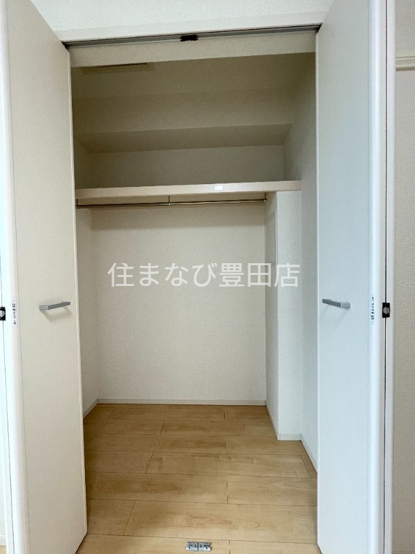 収納　反転同型タイプ