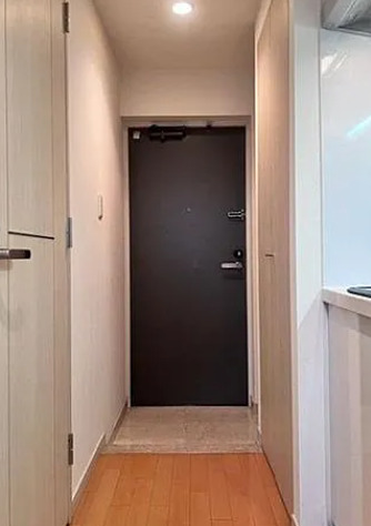 玄関　※別部屋の参考写真です。