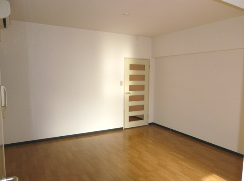 居室・リビング　居間です