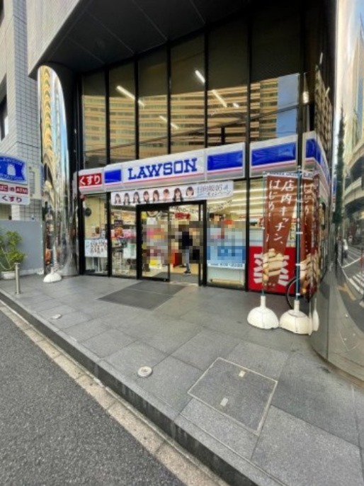 コンビニ　ローソン 金港町店（コンビニ）まで438m
