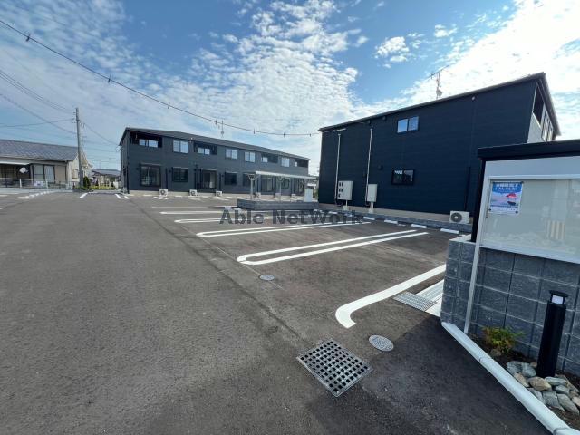 駐車場　駐車場