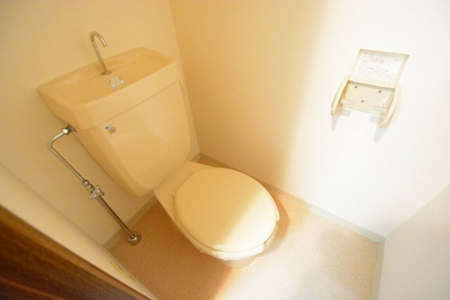 トイレ　コンパクトで使いやすいトイレです♪