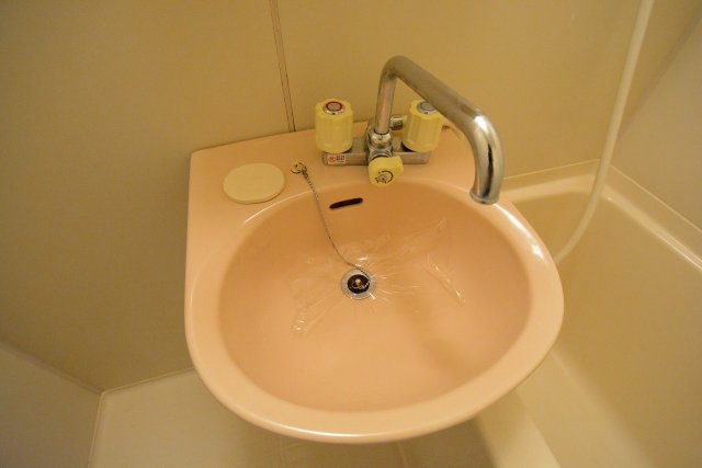 洗面設備　浴室内に洗面台があります♪