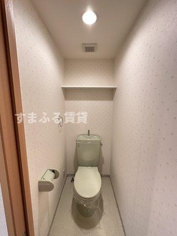 トイレ　同仕様　反転