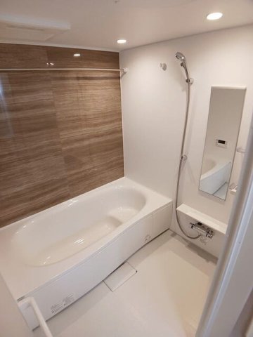 バス・シャワールーム　お風呂で日々の疲れを落としましょう