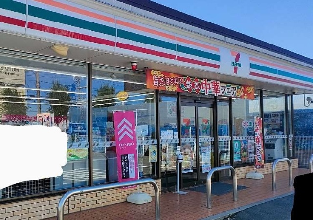 コンビニ　セブンイレブン武蔵村山三本榎店（コンビニ）まで773m