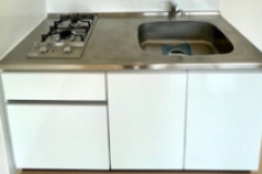 キッチン　別部屋参考写真です