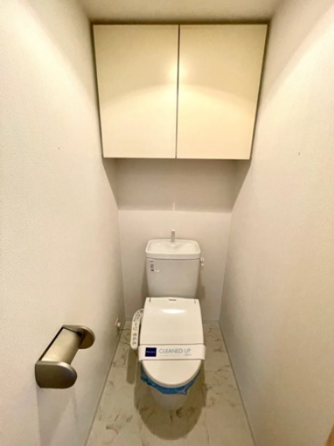 トイレ　別部屋参考写真です