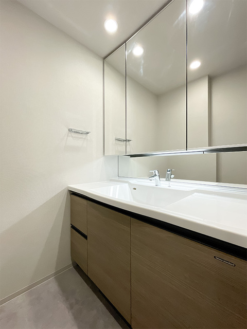 洗面設備　※写真は同タイプ住戸です。