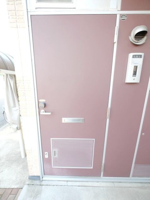 エントランス　★ドアです★