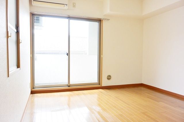 居室・リビング　フローリング