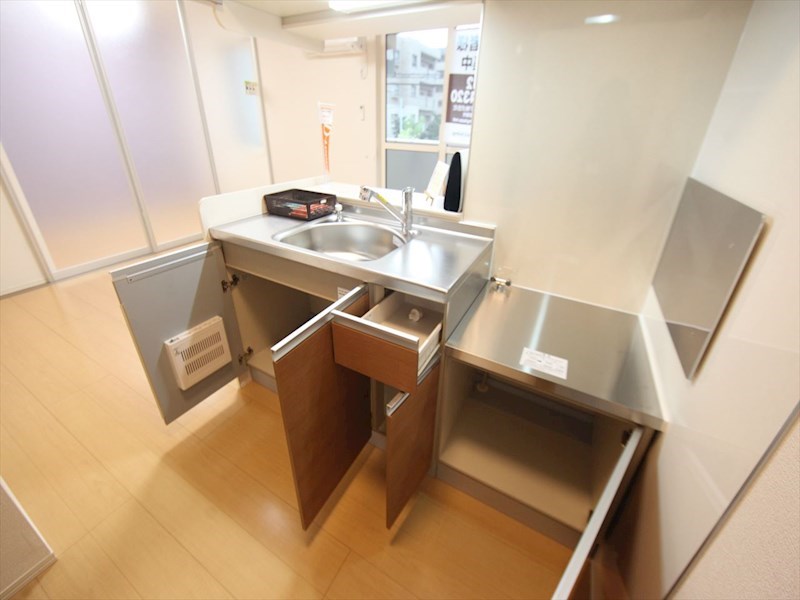 キッチン　カウンターキッチン（ガス2口コンロ設置できます）