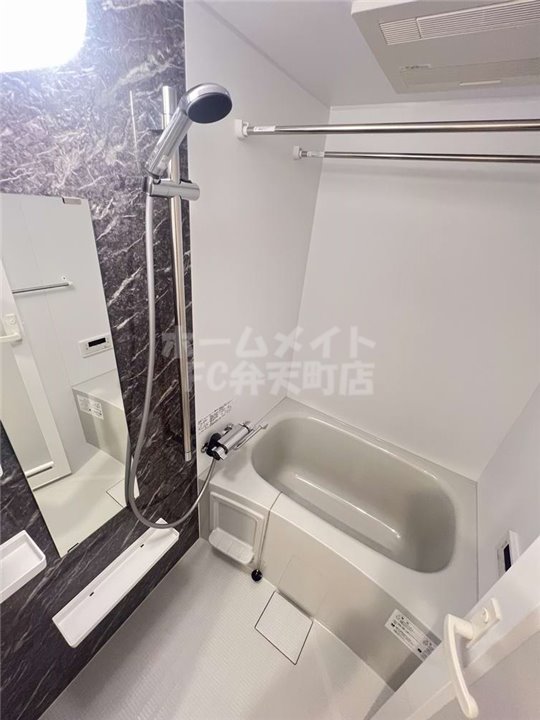 バス・シャワールーム　お風呂です