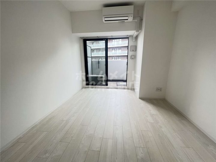 居室・リビング　居間です